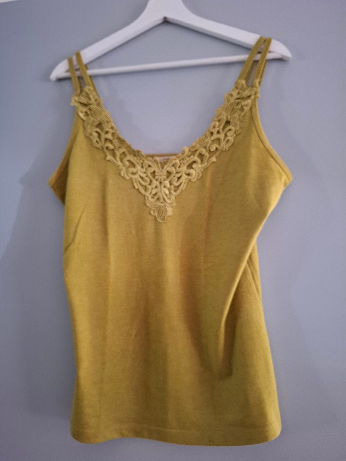 3 damestopjes maat L, Kleding | Dames, Ophalen of Verzenden, Zo goed als nieuw, Zonder mouw