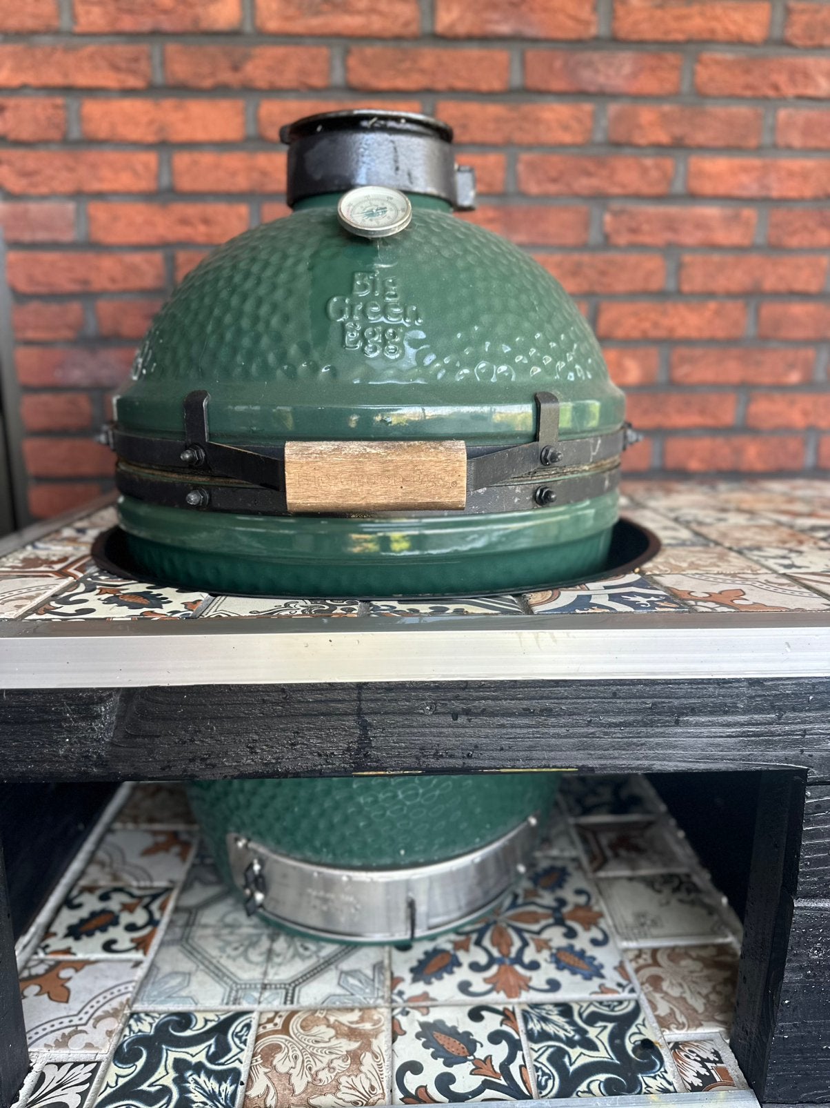 Green egg Medium inclusief keuken, Tuin en Terras, Houtskoolbarbecues, Ophalen, Zo goed als nieuw