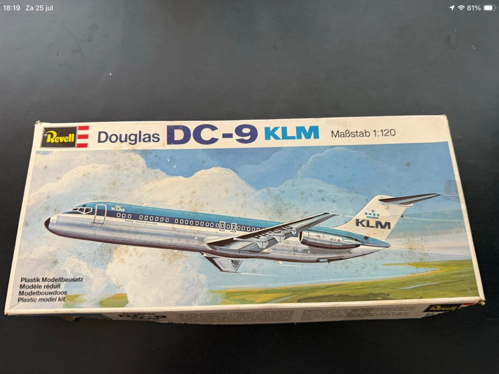 Revell Douglas DC-9 KLM, Ophalen of Verzenden, Zo goed als nieuw, 1:72 tot 1:144, Revell
