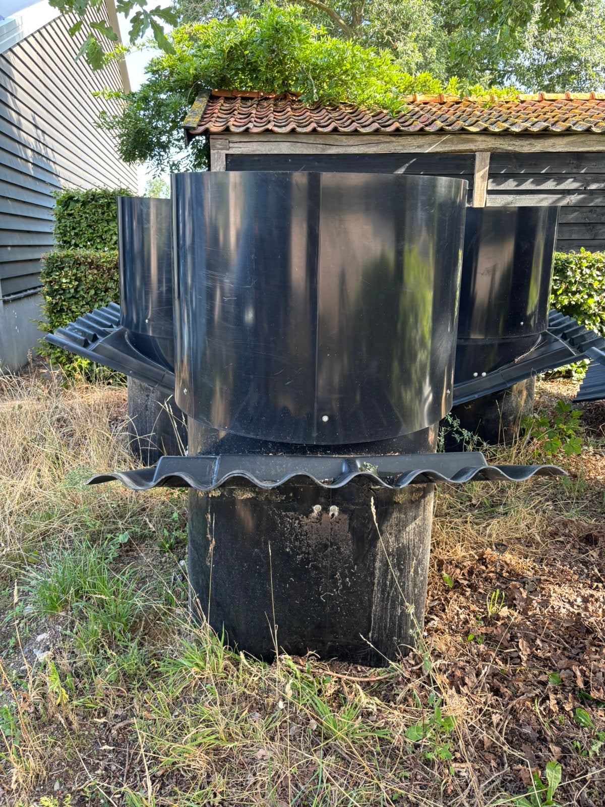 Stienen ventilatoren met kokers, Tuin en Terras, 150 liter of meer, Ophalen of Verzenden, Zo goed als nieuw