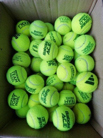 100 Tennisballen en Padel ballen, Ophalen of Verzenden, Gebruikt
