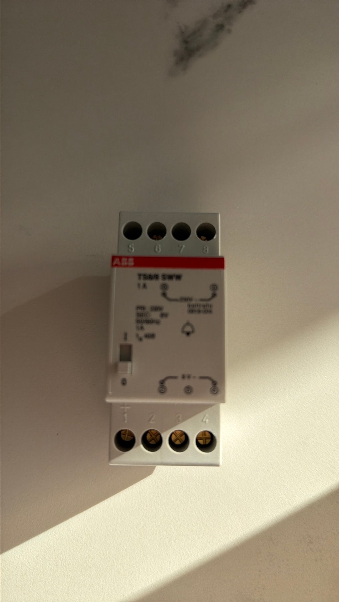 ABB beltrafo 8V 1A, Ophalen of Verzenden, Zo goed als nieuw, Overige typen