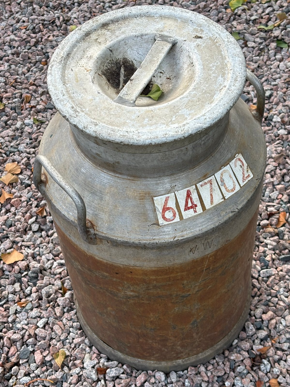 Decoratieve Melkbus, Ophalen