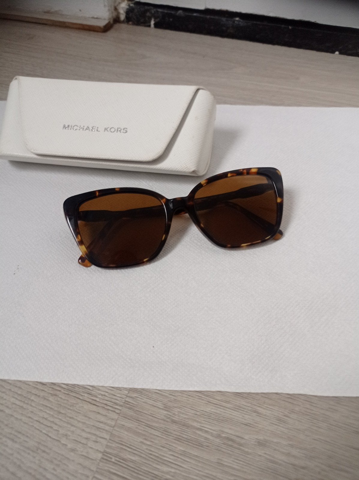 Michael Kors Mk4110 u Avila zonnebril Bruin, Sieraden, Tassen en Uiterlijk, Ophalen of Verzenden, Bruin, Overige merken
