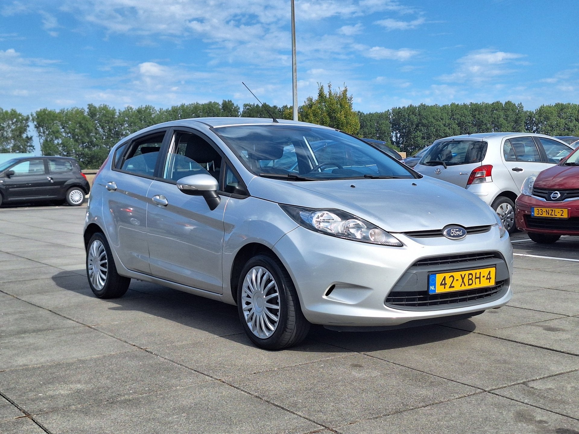 Ford Fiesta € 3849,-1.25 Champion 5drs Airco Apk 2027 Nap, Voorwielaandrijving, Stof, Gebruikt, 1242 cc