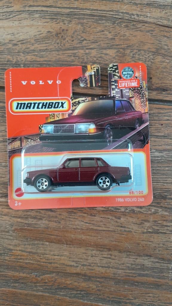 Matchbox 1986 Volvo 240 - Nieuw in verpakking, Ophalen of Verzenden, Nieuw, Auto