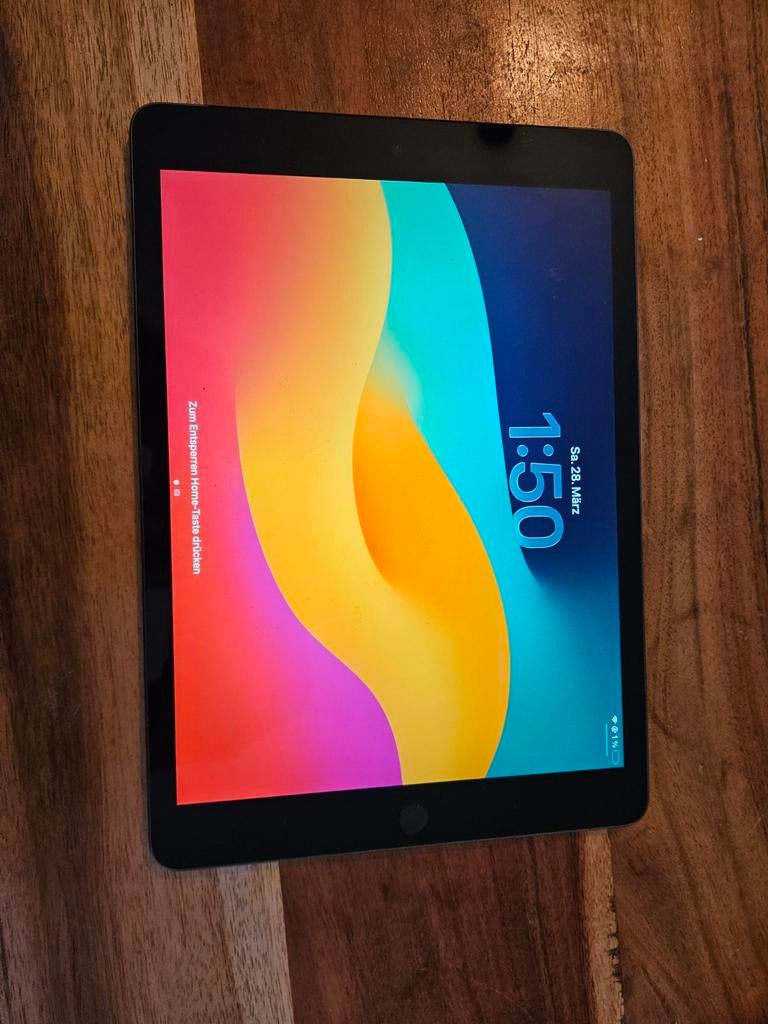 Te ruil: zgan IPad 9th gen met toetsenbord en hoes 256g, 10 inch, Apple iPad, Ophalen of Verzenden, Zo goed als nieuw