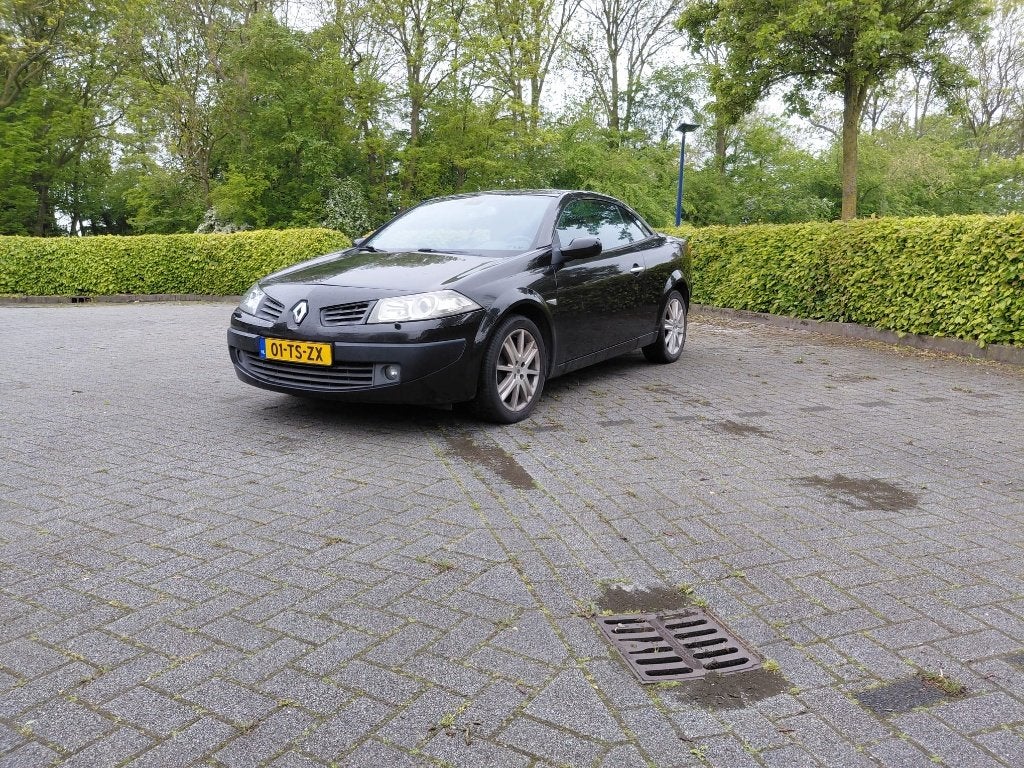 Renault Mégane 2.0 16V 120KW Cabrio Autcom E4 2007 Zwart, Auto's, 1998 cc, Stof, 4 cilinders, Cabriolet