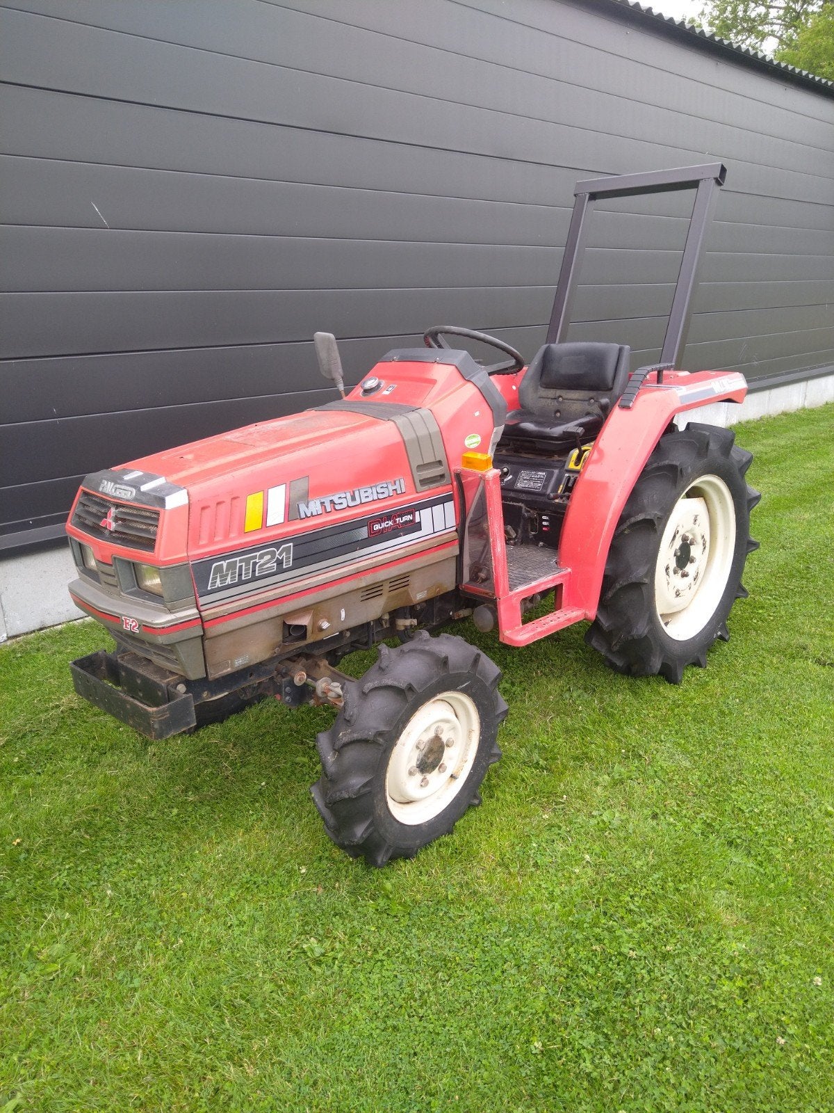 Mitsubishi MT21, Tuin en Terras, Zitmaaiers, Ophalen of Verzenden, Gebruikt, Mitsubishi, 120 cm of meer