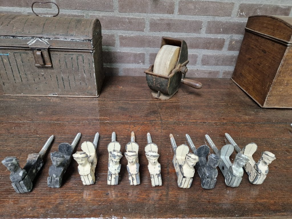 12 luikhouders, Ophalen of Verzenden