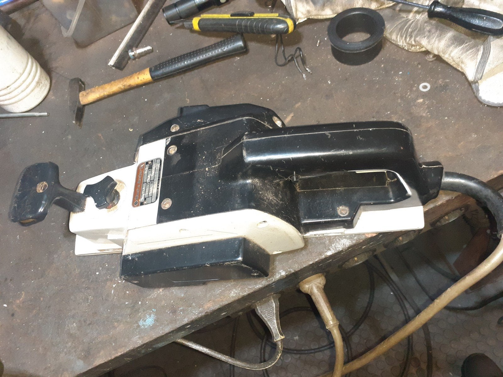 Schaafmachine black en decker izgs 800 wath
Werkt perfect, Ophalen