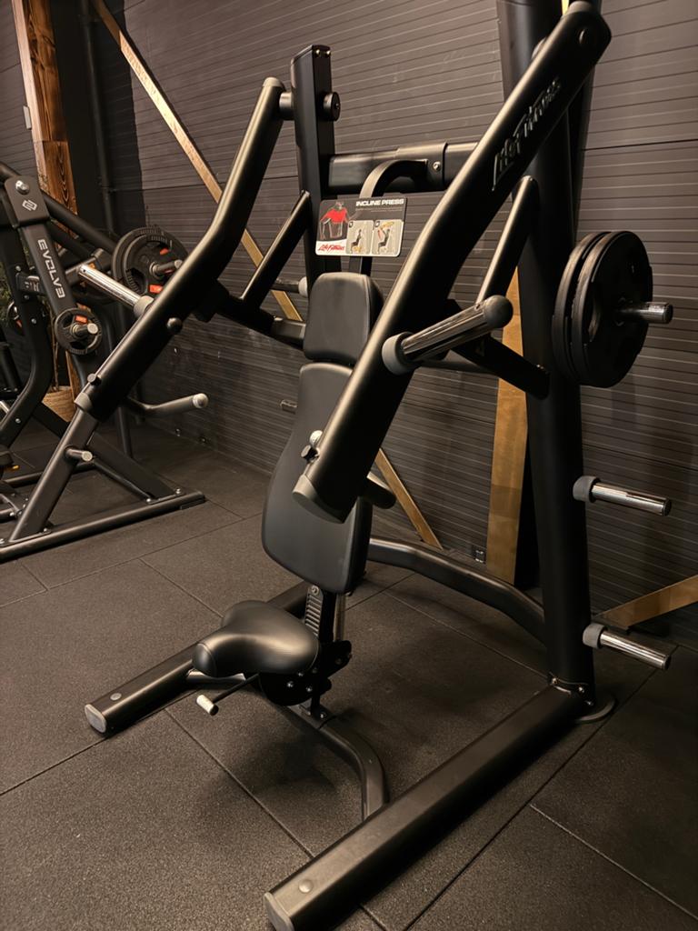 Life fitness/ hammer strength incline press, Sport en Fitness, Fitnessapparatuur, Krachtstation, Borst, Ophalen of Verzenden, Zo goed als nieuw