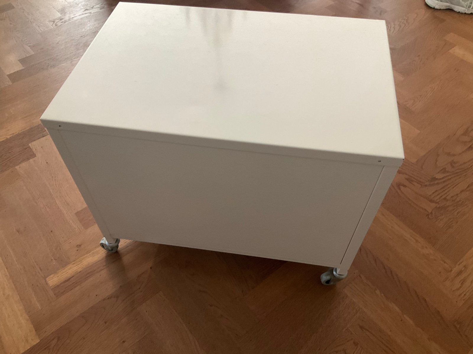 Ikea metalen kastje 40x60 cm met lichte gebruikssporen, Ophalen, Gebruikt