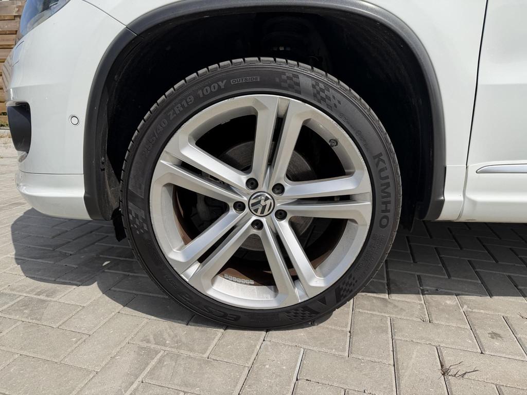 Volkswagen Tiguan 1.4 TSI R-Line Edition Pano l orginele R-l, Auto's, Euro 5, Zwart, 4 cilinders, 160 pk