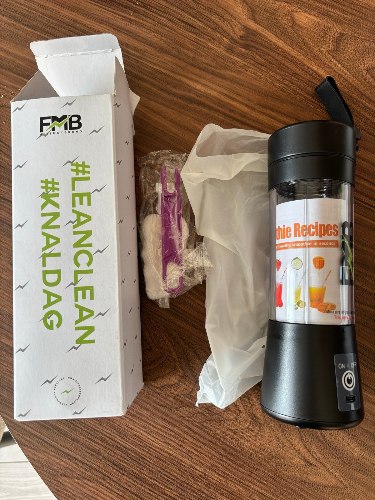 Draagbare Smoothiemaker - Ideaal voor onderweg, Ophalen of Verzenden, Nieuw, Blender to go