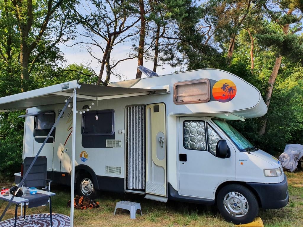 ***IN PRIJS VERLAAGD*** Knaus Sun Traveller familie camper, Koelkast, Alkoof, Ringverwarming, Fiat