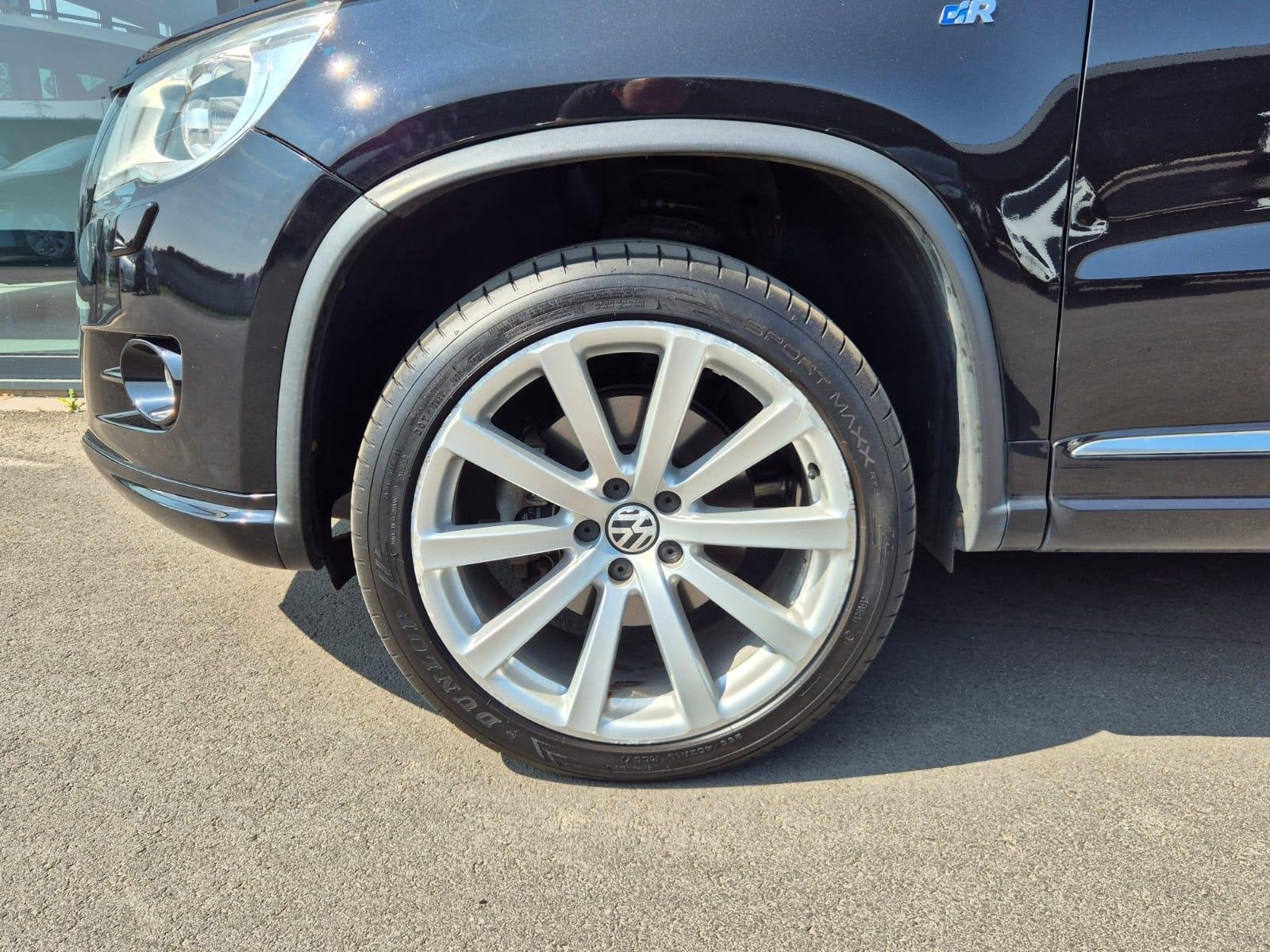 Volkswagen Tiguan 2.0 TSI 4Motion R-Line DSG | Pano | Leder, Automaat, Stof, Gebruikt, 4 cilinders
