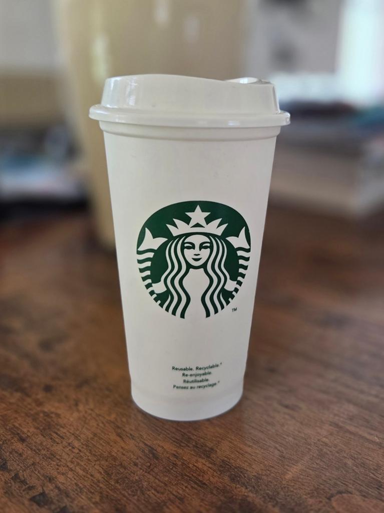 Nueuw Starbucks cup reusable kunststof off white wit groen, Huis en Inrichting, Overige materialen, Overige typen, Nieuw, Ophalen of Verzenden