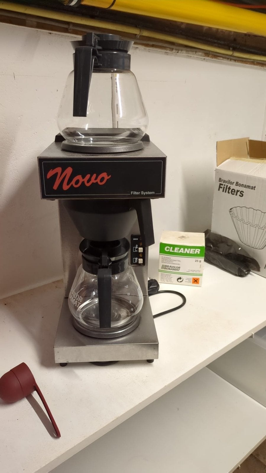 Bravilor Bonamat Novo Filterkoffiezetapparaat met filters, Ophalen, Gebruikt, 10 kopjes of meer, Koffiemachine