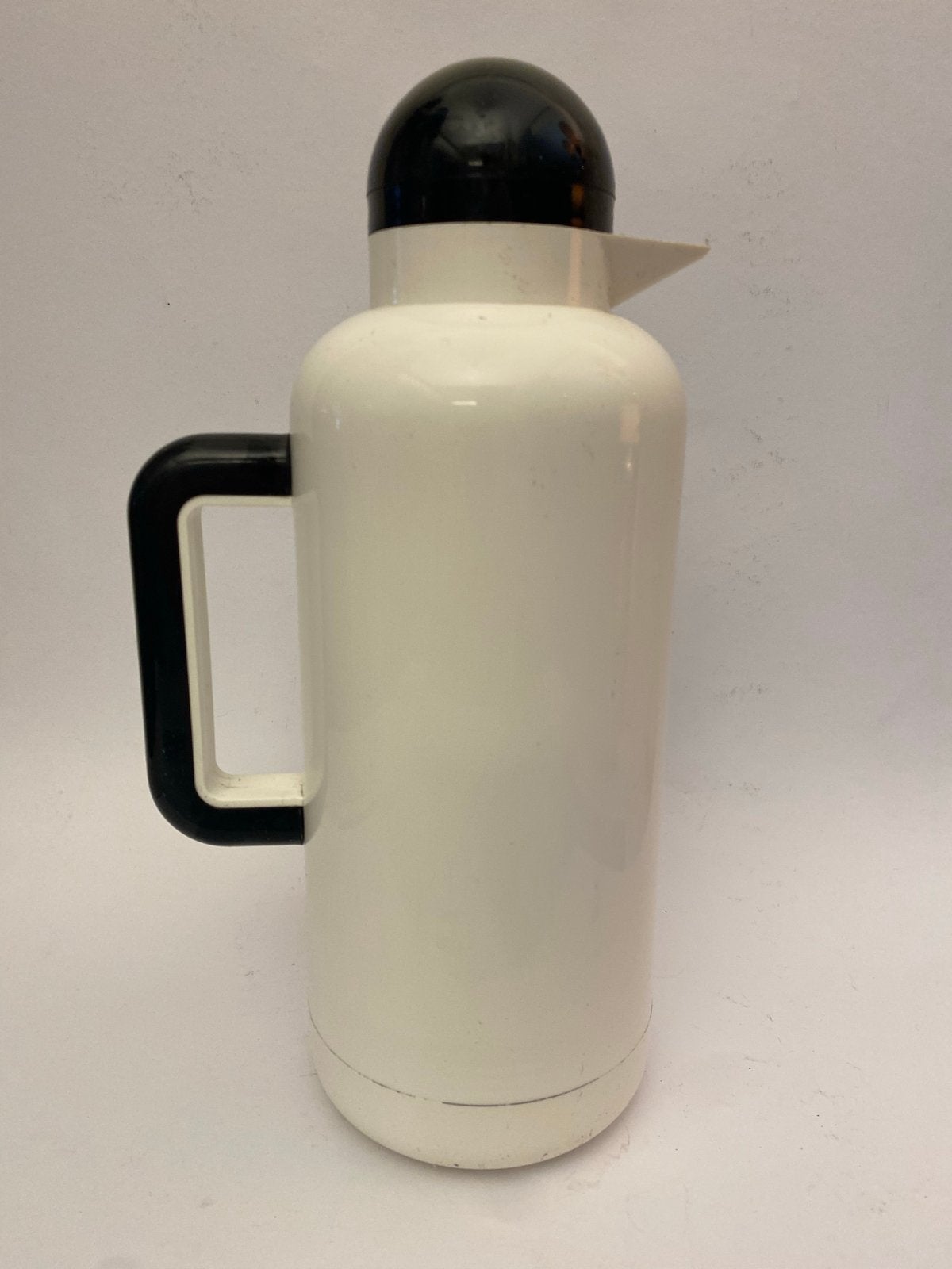 Vintage Guzzini Thermoskan Wit met Zwart Handvat en Dop, Verzamelen, Retro, Ophalen of Verzenden, Huis en Inrichting