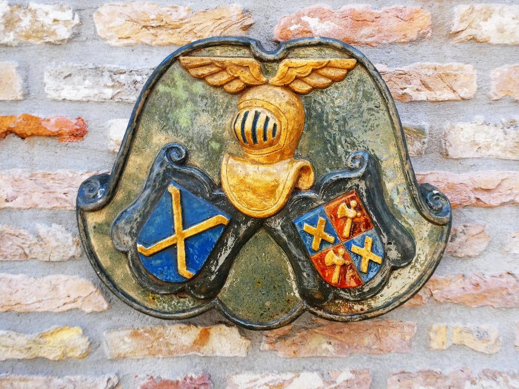 Gevelsteen wapenschild Ridderhelm Heraldiek RIT Tegelen, Ophalen of Verzenden