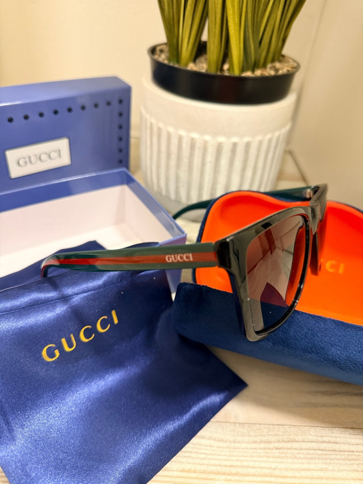 Nieuwe Gucci Zonnebril - Stijlvol en Ongebruikt, Sieraden, Tassen en Uiterlijk, Zonnebrillen en Brillen | Heren, Overige merken