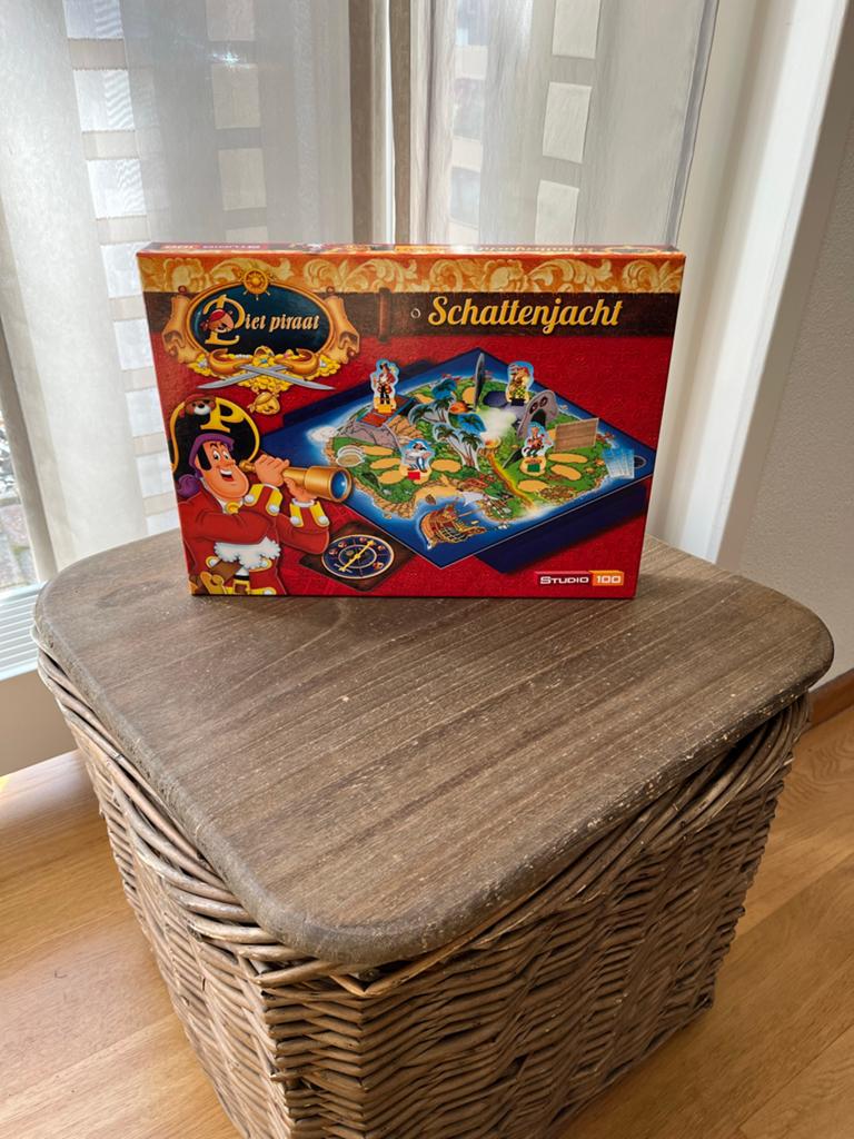 Piet Piraat Schattenjacht Bordspel - Studio 100, Hobby en Vrije tijd, Een of twee spelers, Ophalen of Verzenden, Zo goed als nieuw
