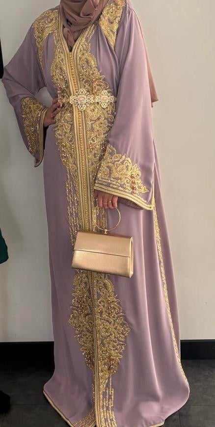 Elegante Lila Kaftan met Gouden Borduurwerk, Overige typen, Paars, Zo goed als nieuw, Ophalen