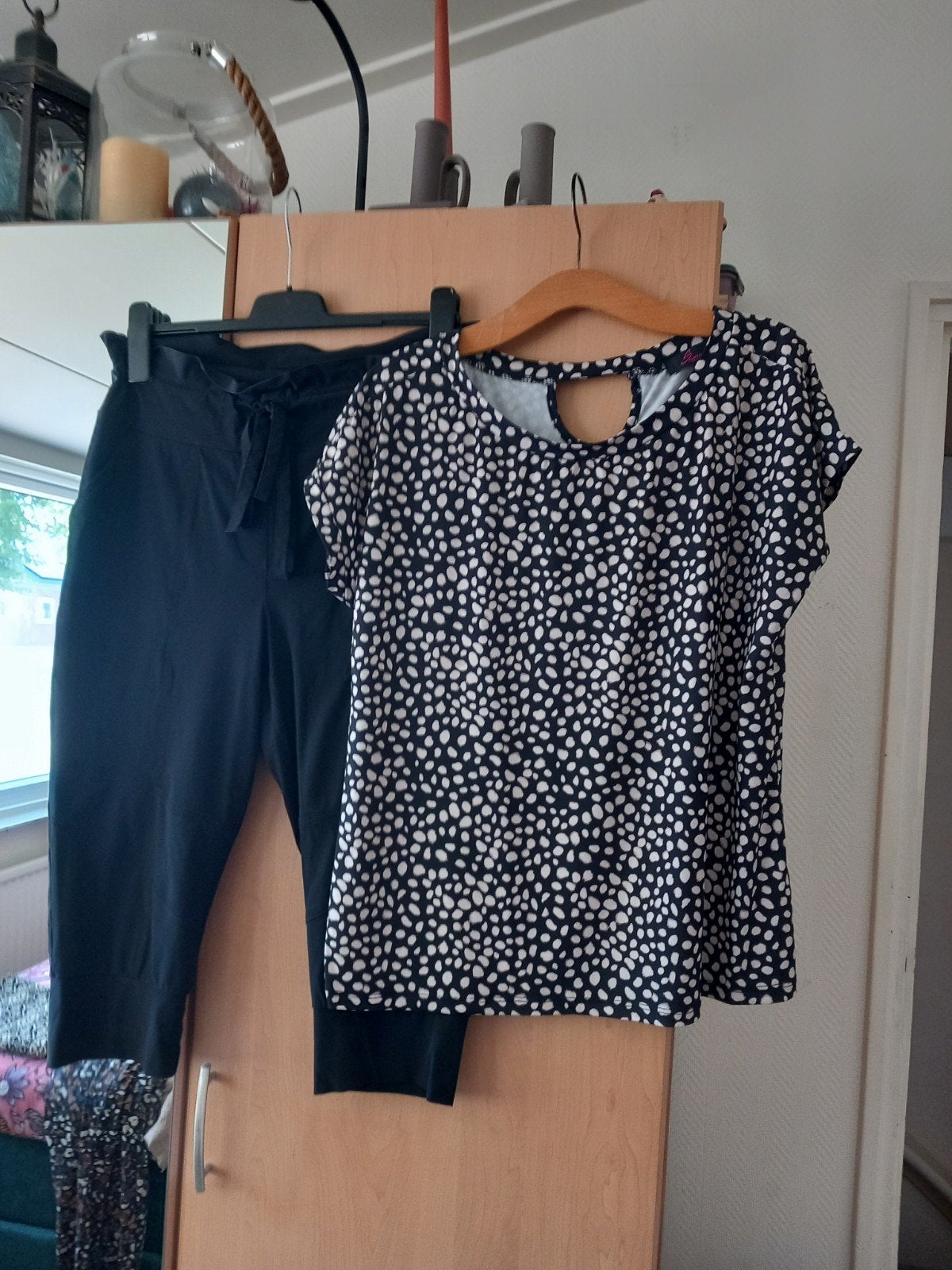 Capri broek xl 3kwart van and co woman plus shirt, Ophalen of Verzenden, Zo goed als nieuw, Maat 46/48 (XL) of groter
