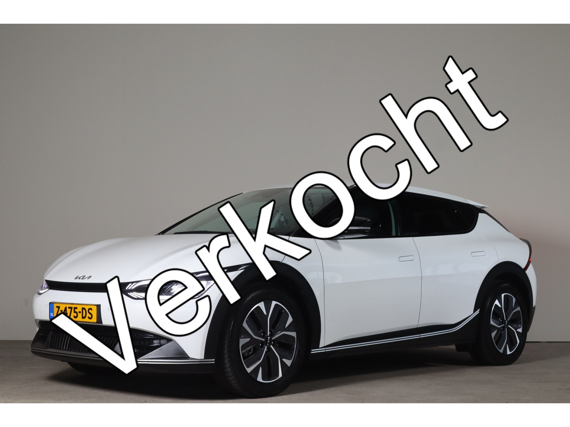 Kia Ev6 Light Edition 58 kWh SOH 100% - NL- Auto! Stoel+Stuu, Auto's, Gebruikt, 750 kg, Leder en Stof, Wit