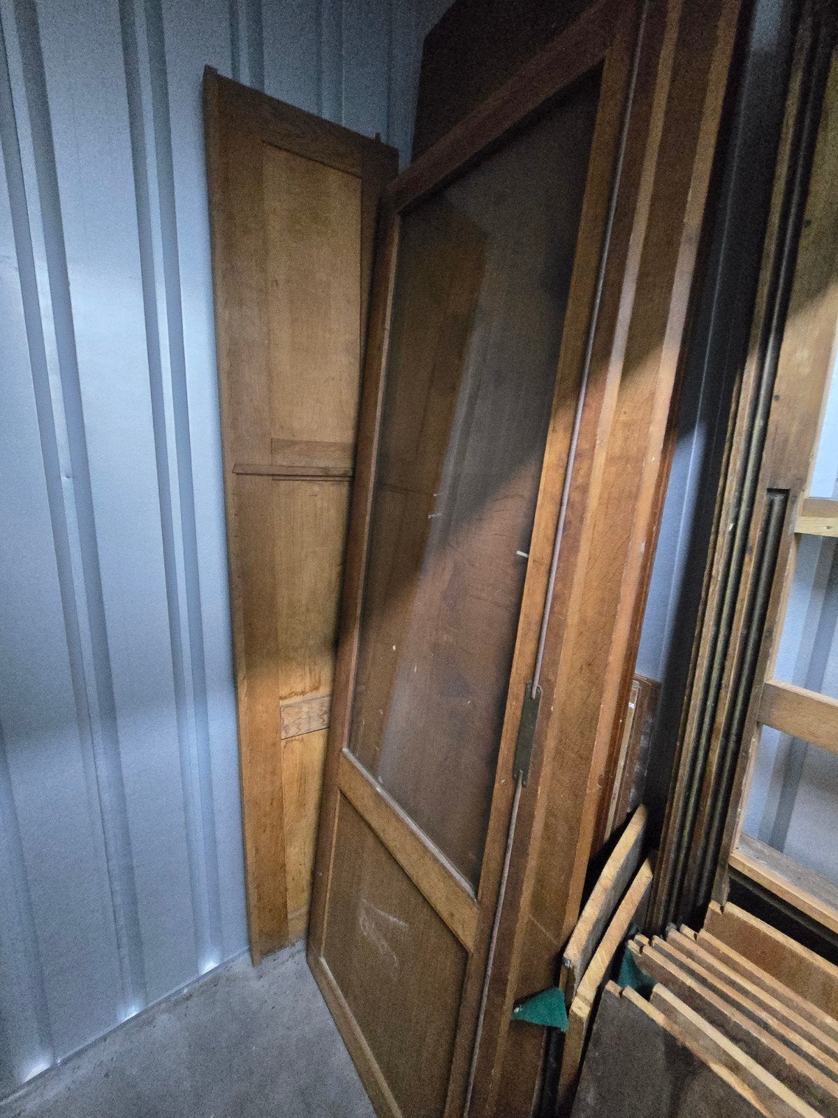 Eiken bibliotheekkast uit 1900 met 3 glazen schuifdeuren, Ophalen, Binnendeur, Glas, 120 cm of meer