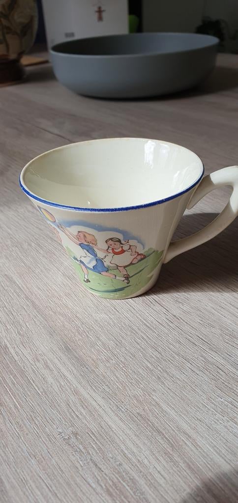 Zeer oud kopje, Antiek en Kunst, Antiek | Servies los, Ophalen of Verzenden