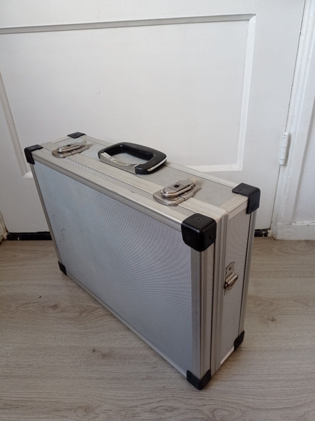 Aluminium koffer 46 x 33 x 14 CM, Ophalen of Verzenden, Metaal, Minder dan 50 cm, Minder dan 35 cm