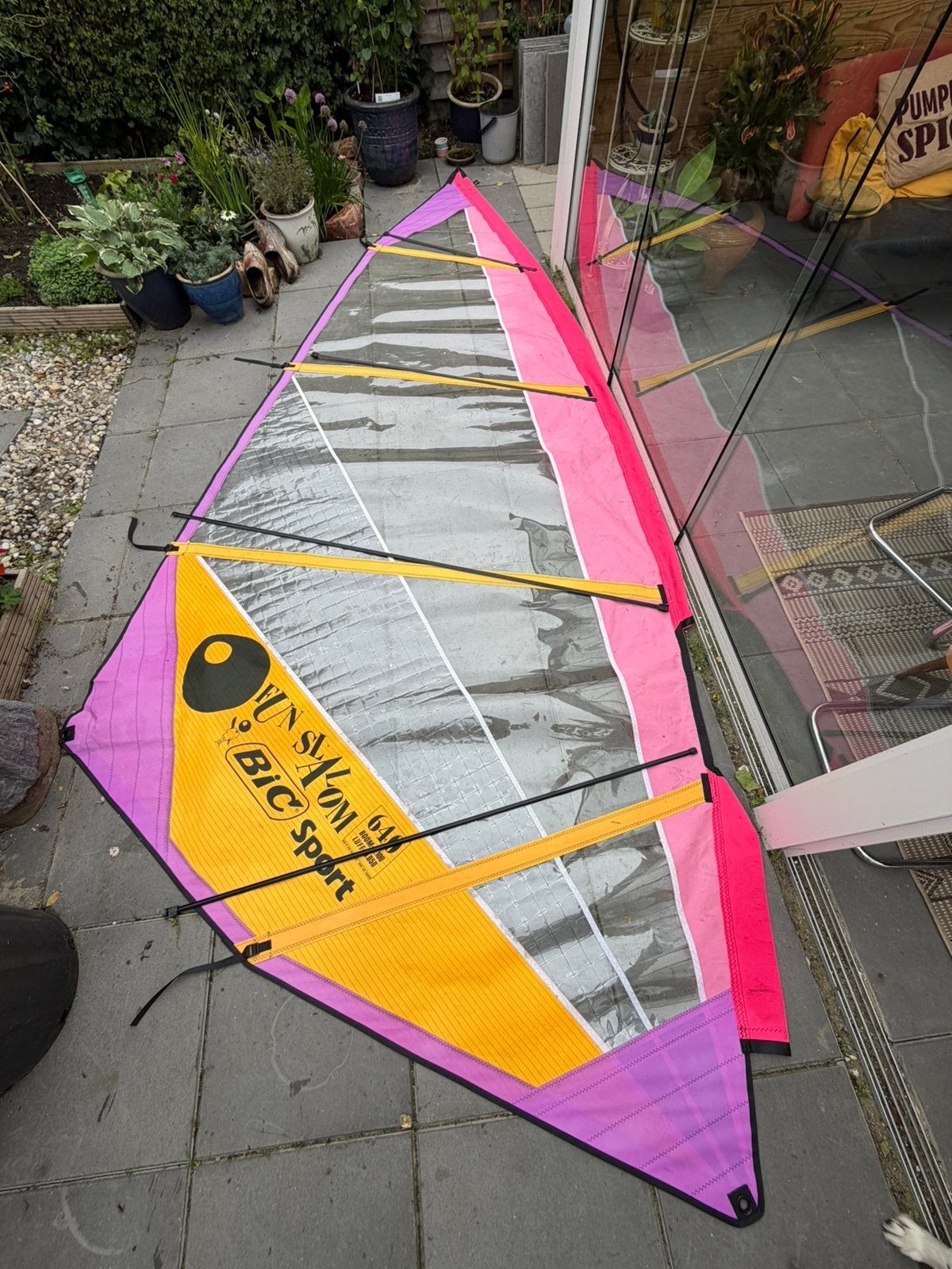 2 x Bic Sport Fun Slalom windsurf sails. Windzeils., Ophalen, Gebruikt, 5 tot 6.5 m², 300 cm of meer