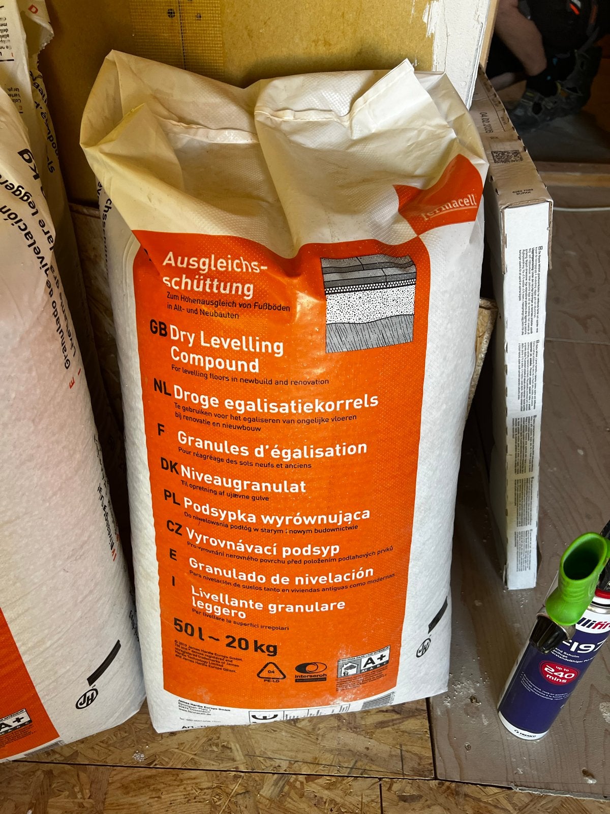 Fermacell droge egalisatiekorrels - 10 zakken (2 aangebroken, Ophalen, Gebruikt