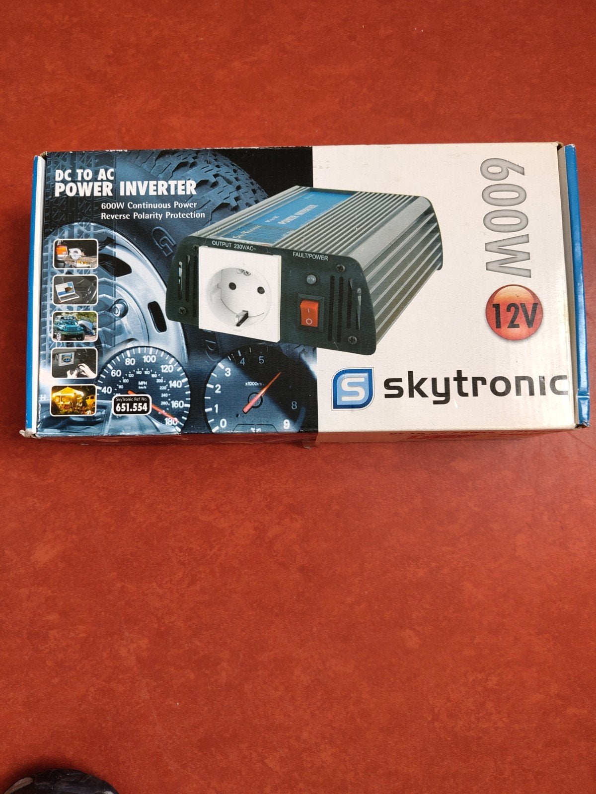 Skytroinc 600W Power Inverter DC naar AC 12V naar 230V, Ophalen of Verzenden, Zo goed als nieuw