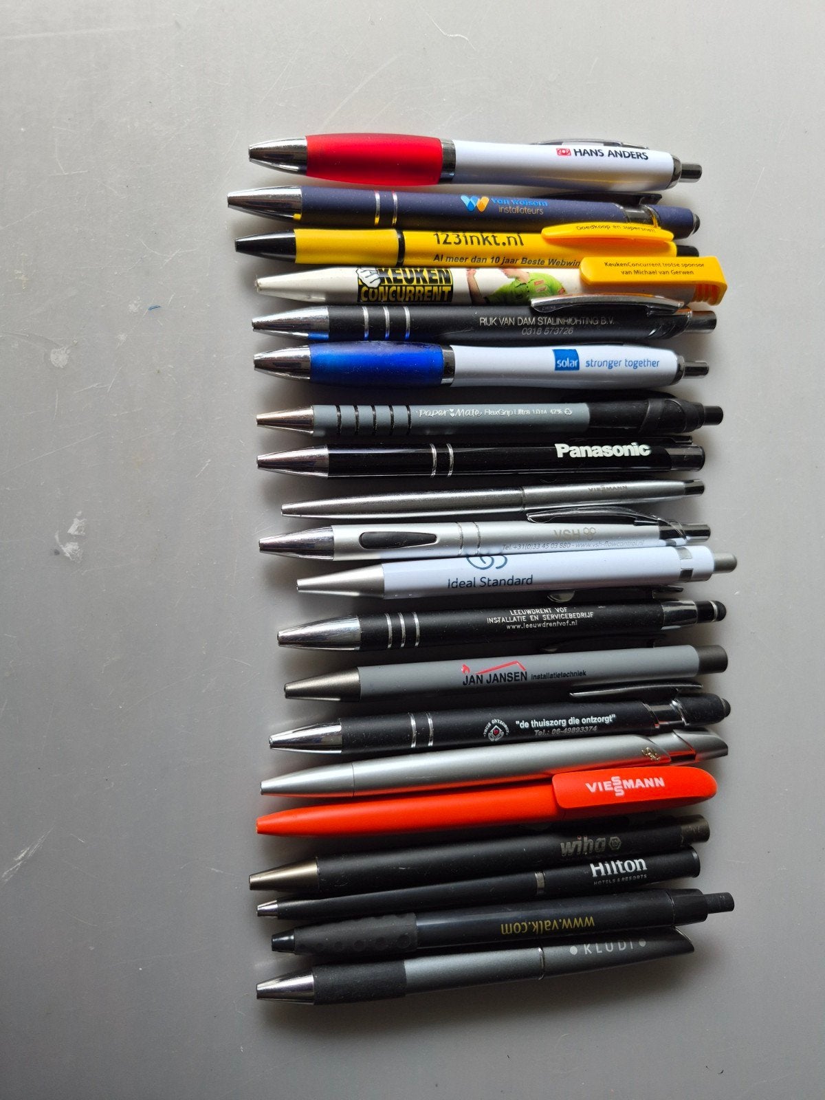 20 Reclamepennen - Diverse Merken en Kleuren, Verzamelen, Overige merken, Gebruikt, Balpen, Ophalen of Verzenden