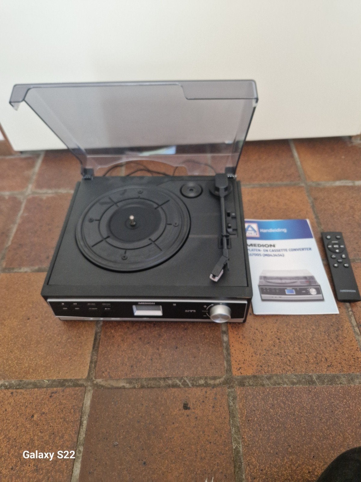 Medion Platenspeler en Cassette Converter MD 43454, Ophalen, Zo goed als nieuw, Platenspeler