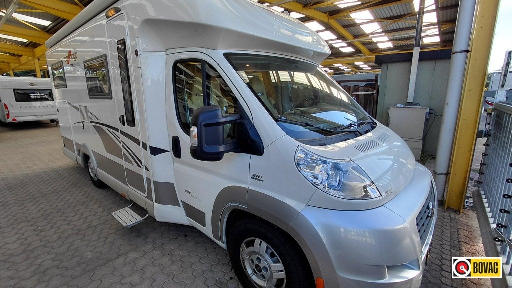 Carthago Chic C-Line T 4.3 - LUCHTVERING - AUTOMAAT, Caravans en Kamperen, Campers, Automaat, Koelkast, Ringverwarming, Fiat