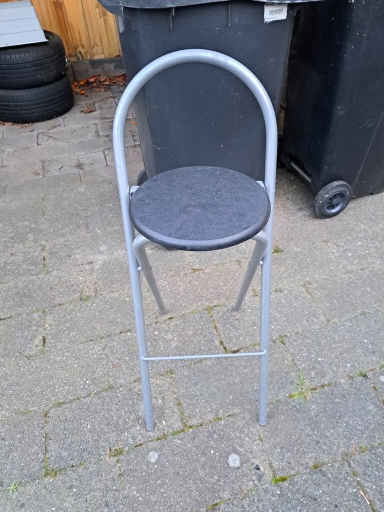 Opklapbaar krukje - Ideaal voor extra zitplaats of klusjes, Ophalen