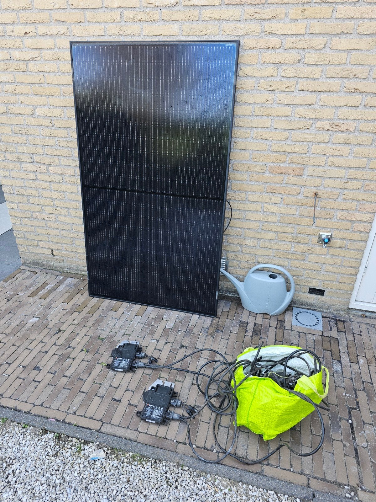 9 Zonnepanelen (325wp) & Enphase IQ7 omvormers (hele set), Ophalen, Gebruikt, Compleet systeem, 200 wattpiek of meer