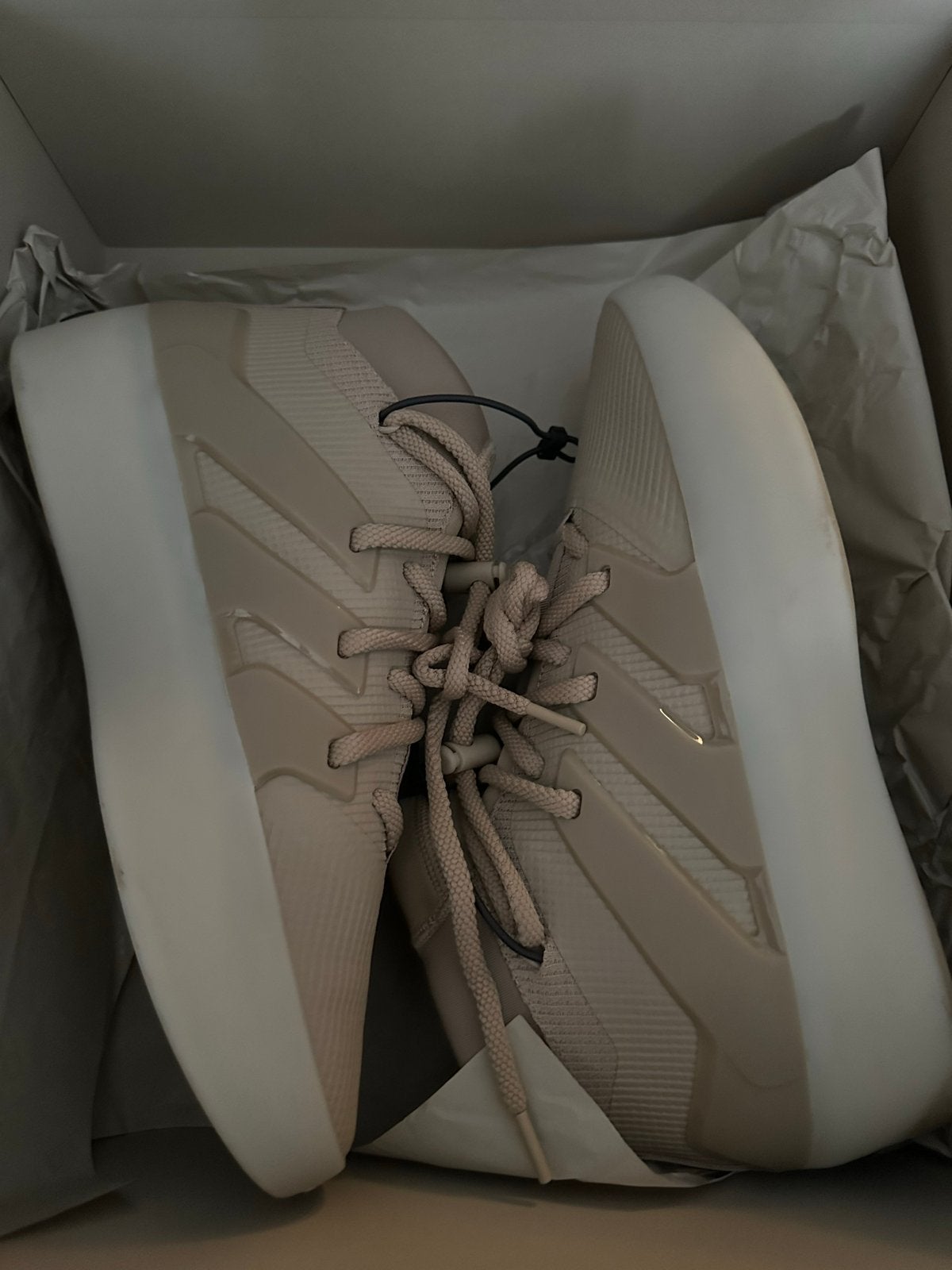 Adidas Fear Of God Athletics I Basketball Clay Size 43 1/3, Overige kleuren, Ophalen of Verzenden, Sneakers of Gympen, Zo goed als nieuw