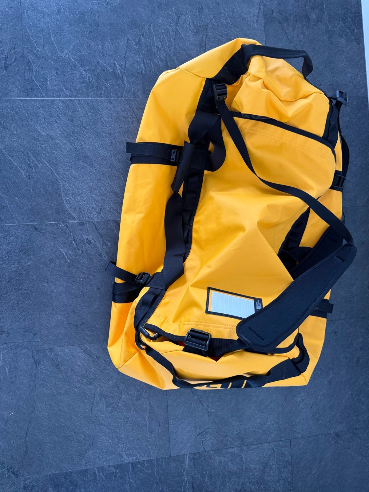 The North Face Base Camp Duffel XL - Geel/Zwart, 30 cm of meer, Geel, Zo goed als nieuw, 35 tot 55 cm