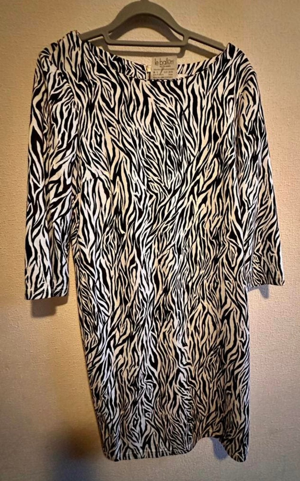 Nieuw jurkje, maat S le ballon, Kleding | Dames, Tops, Maat 38/40 (M), Zwart, Ophalen of Verzenden, Zo goed als nieuw