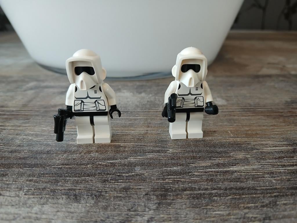 lego Star Wars - minifiguur sw0005a Scout Trooper, Kinderen en Baby's, Speelgoed | Duplo en Lego, Ophalen of Verzenden, Zo goed als nieuw