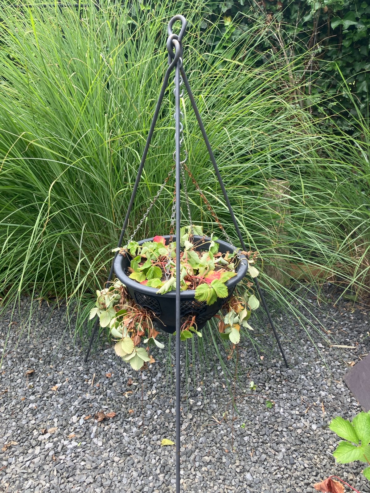 Metalen driepoot met hangende bloempot, Ophalen, Gebruikt, Minder dan 60 cm, Rond