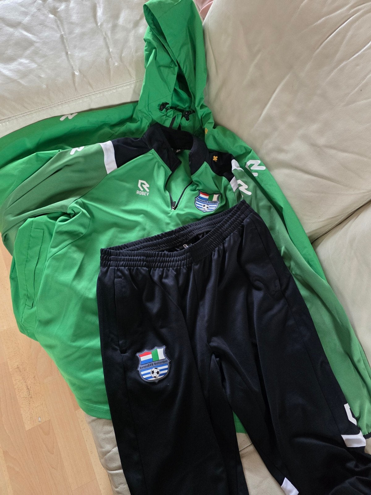 Xerxes Voetbal Trainingsset: Jas, Shirt & Broek, Ophalen of Verzenden, Zo goed als nieuw