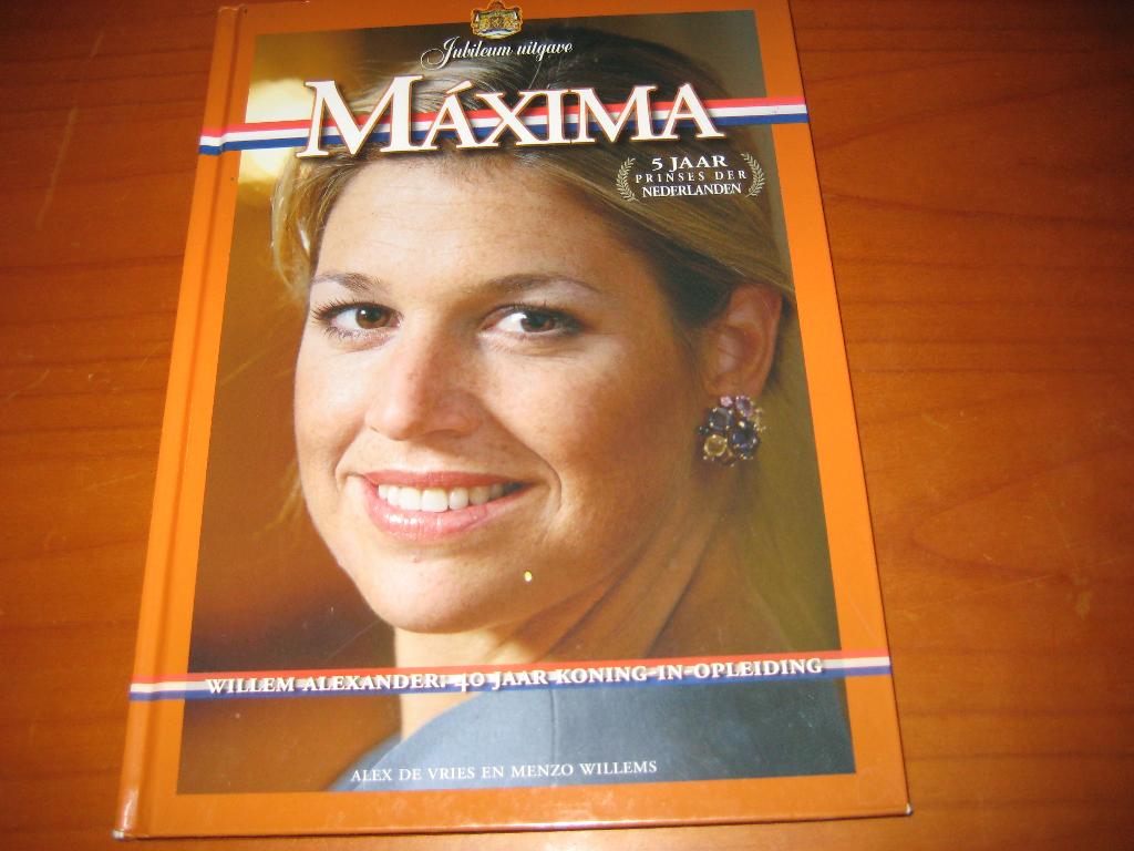 Maxima, 5 jaar Princes der Nederlanden, Ophalen of Verzenden, Zo goed als nieuw, Nederland, Tijdschrift of Boek