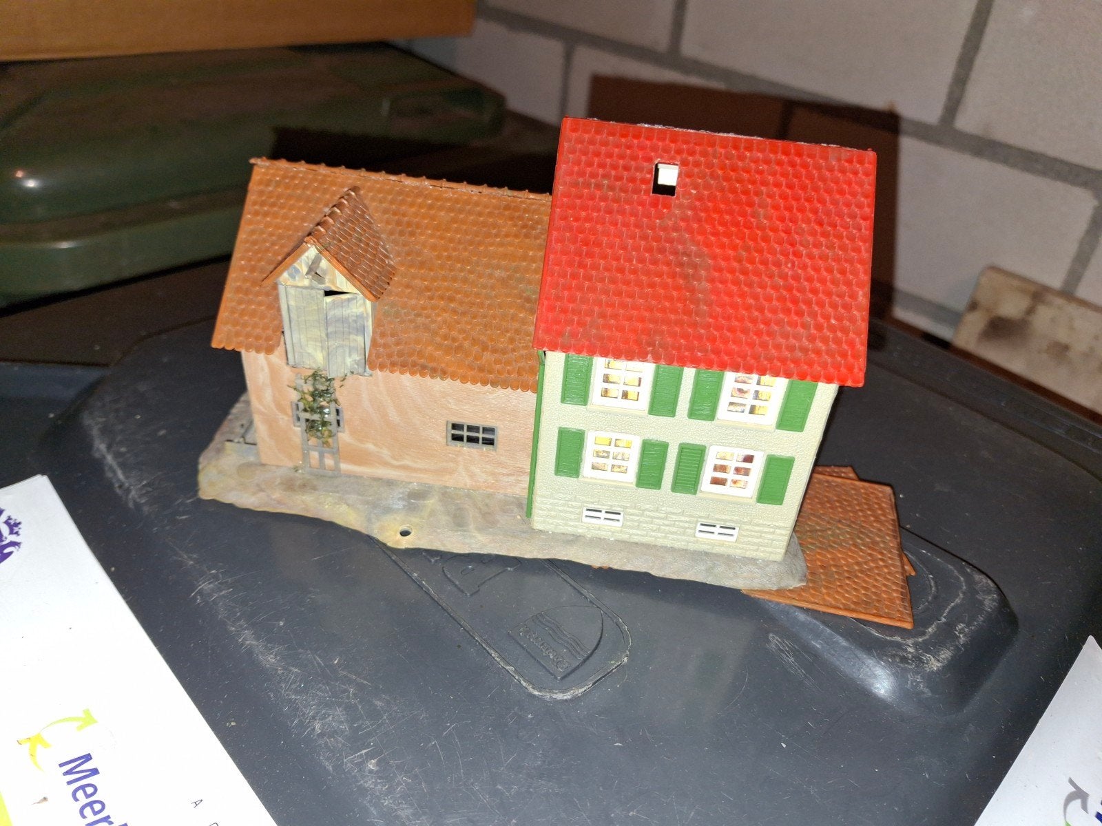 modelspoor huisjes gebouwen station loods fabriek, Hobby en Vrije tijd, Modeltreinen | H0, Overige merken, Gebruikt, Gelijkstroom of Wisselstroom