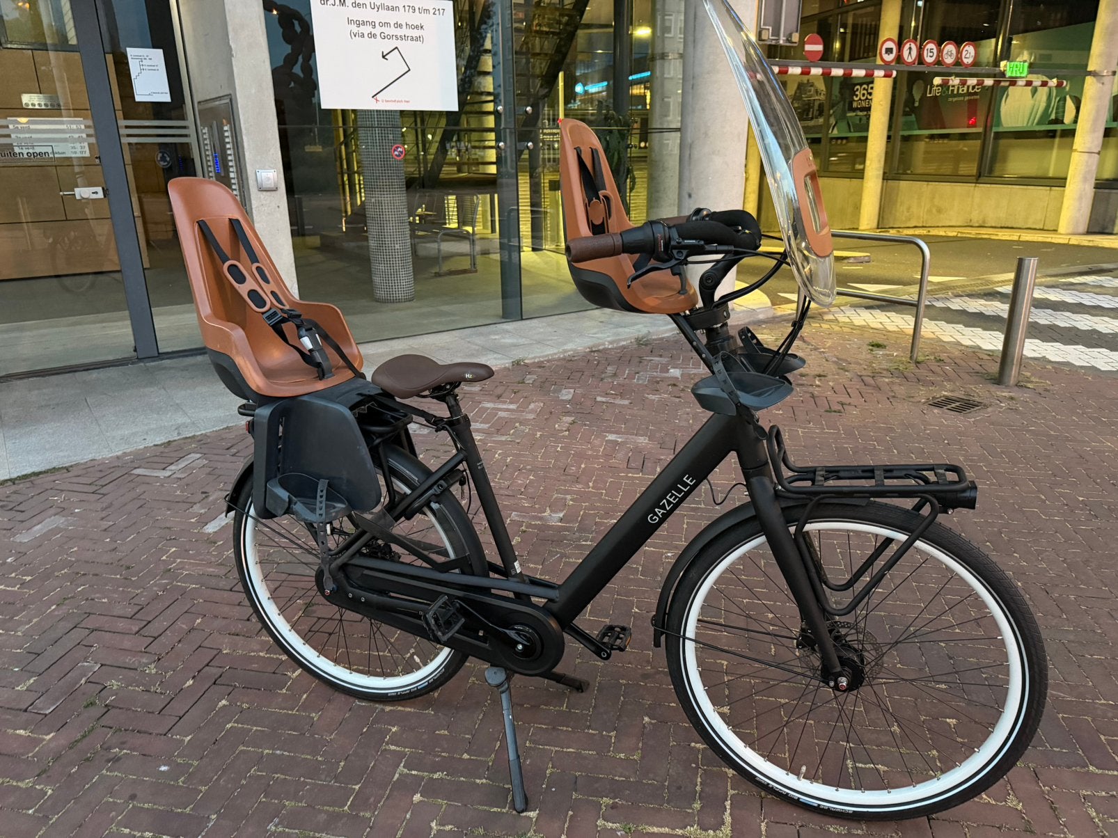 Gazelle Bloom C7 moederfiets, Fietsen en Brommers, Fietsen | Dames | Moederfietsen, Zo goed als nieuw, Gazelle, 53 tot 56 cm, 2 zitjes
